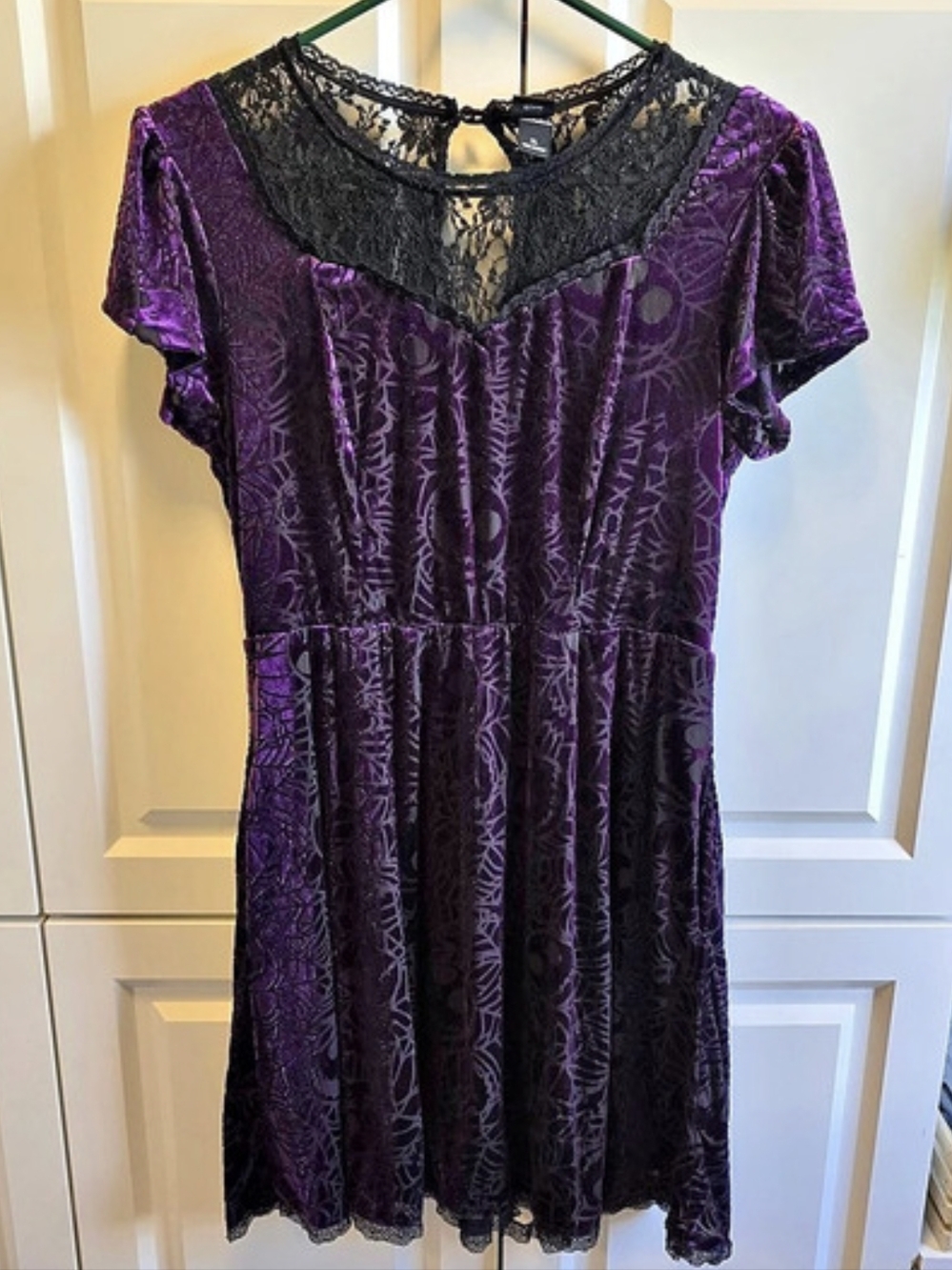 Womens Hot Topic Sz XL Nightmare Before Christmas Purple Velvet Burnout Dress